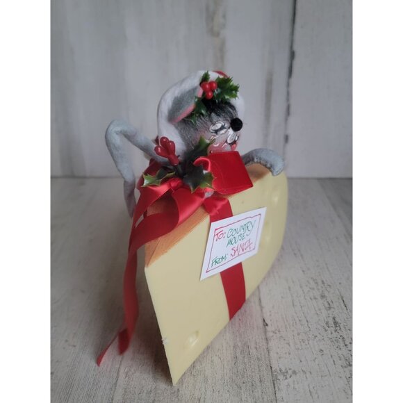 Annalee 1992 country mouse Wedge cheese doll Society xmas - Picture 3 of 8